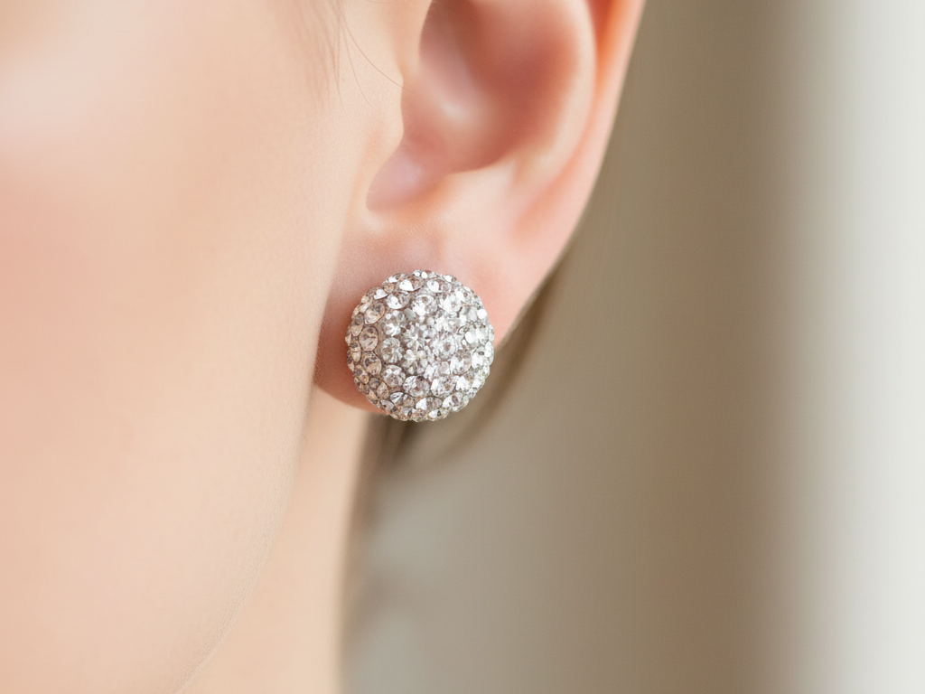 White Crystal 8 mm Silver Earring boxed.