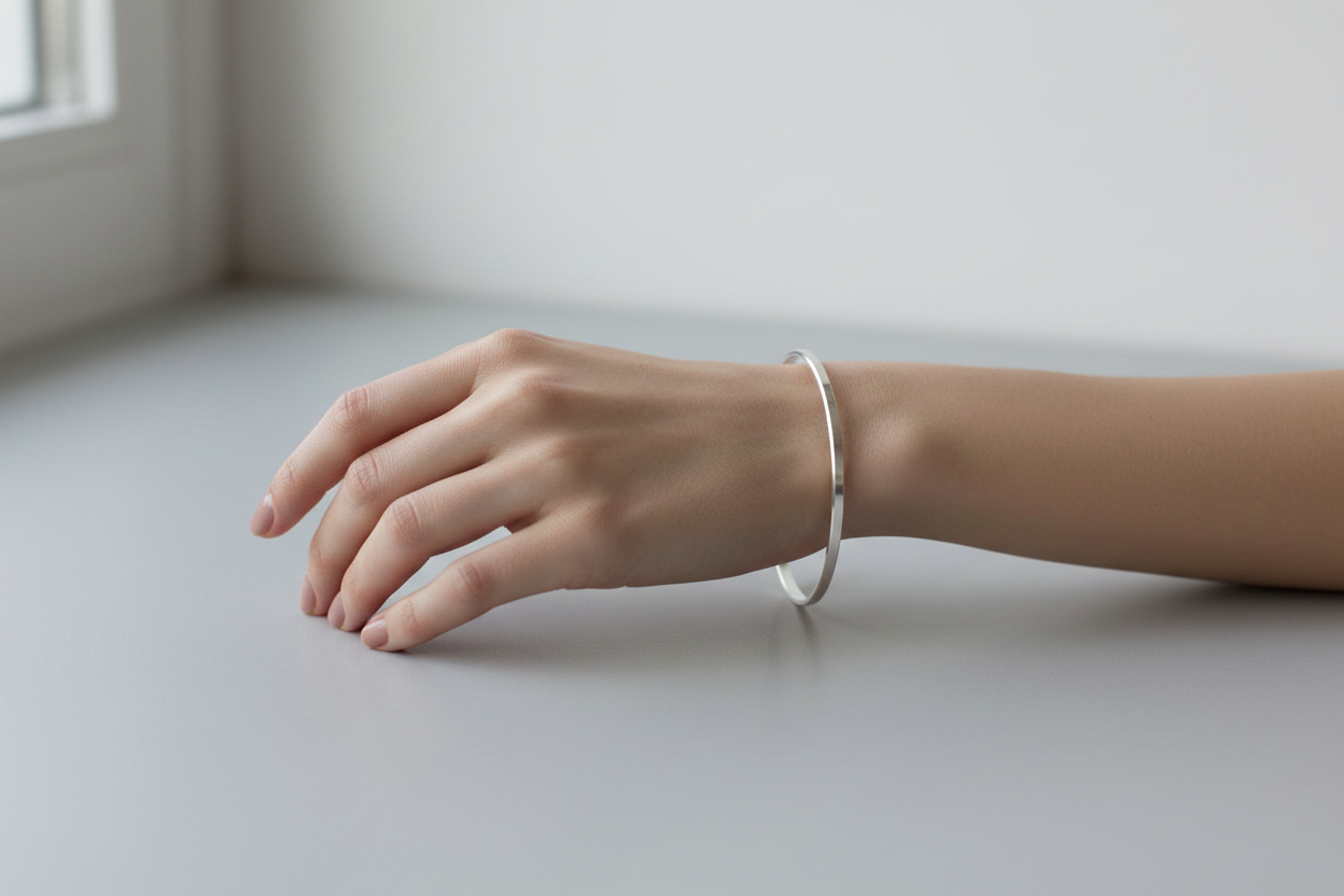 Simply Silver Bangle