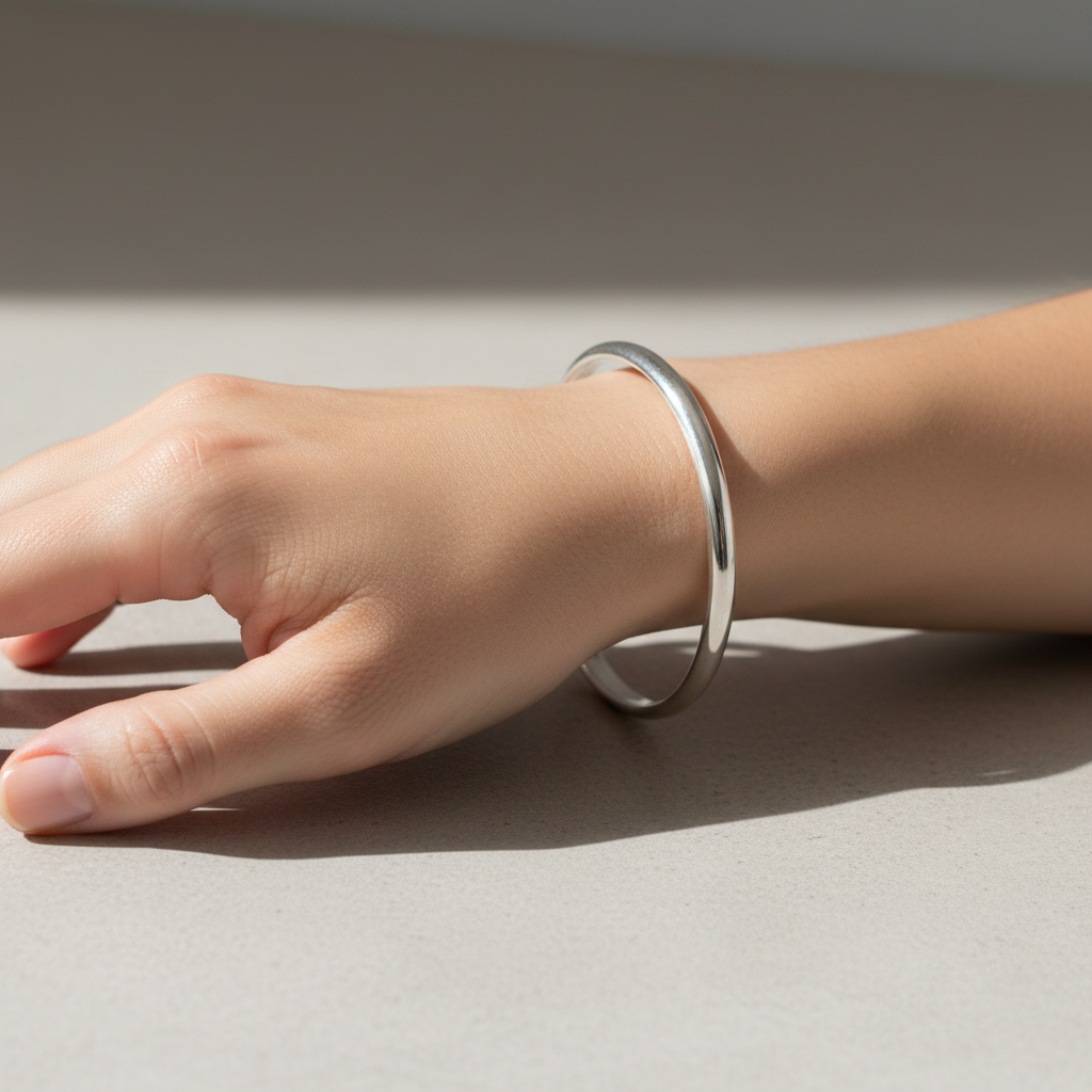 Simply Silver Bangle