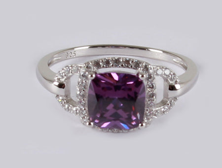 A Amethyst & White Cubic Zirconia Ring