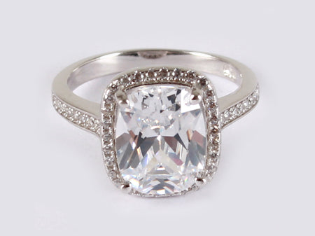 A White Cubic Zirconia Ring